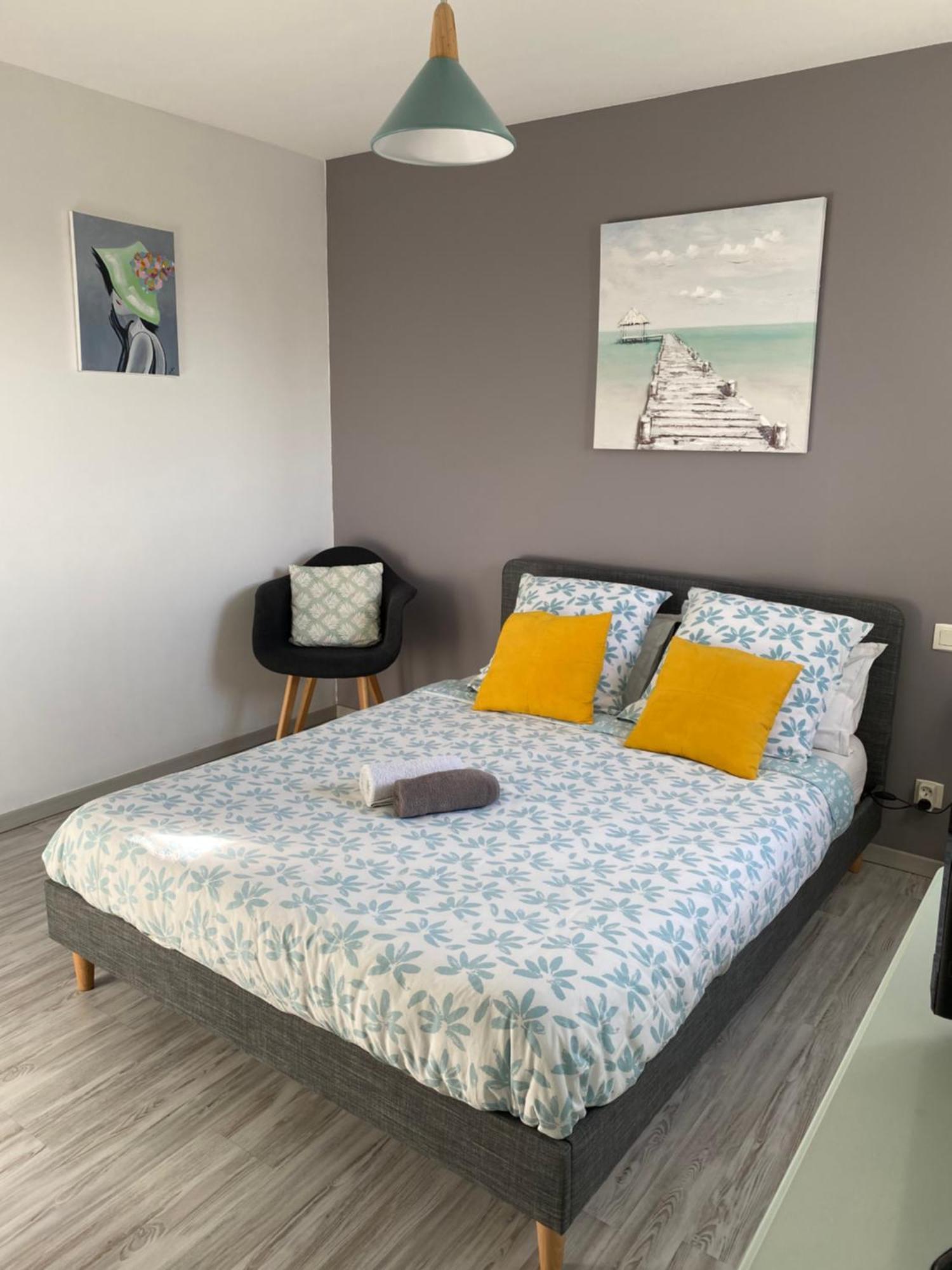Chambre Les Hortensias 샬랑 외부 사진